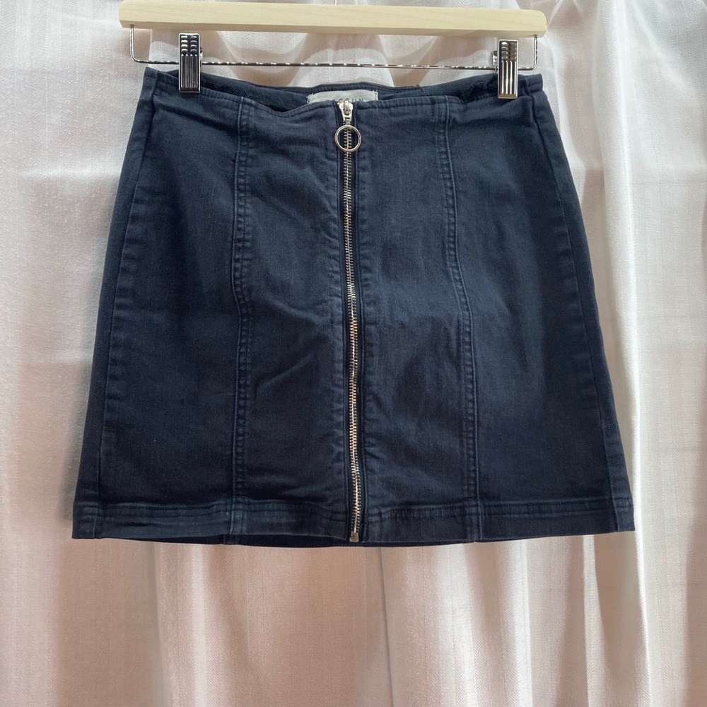 Pacsun Black Denim Mini Skirt‎ Zipper Front Ring Detail 26 Streetwear Edgy Y2K